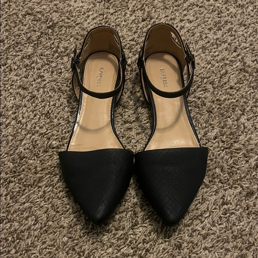 Express Black Women's Pointed Toe Flats